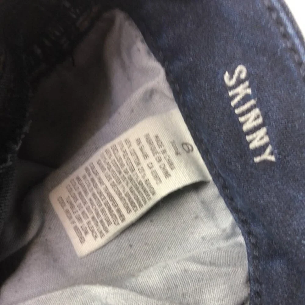 VINTAGE AMERICAN EAGLE SKINNY JEANS 6/28x33⭐️